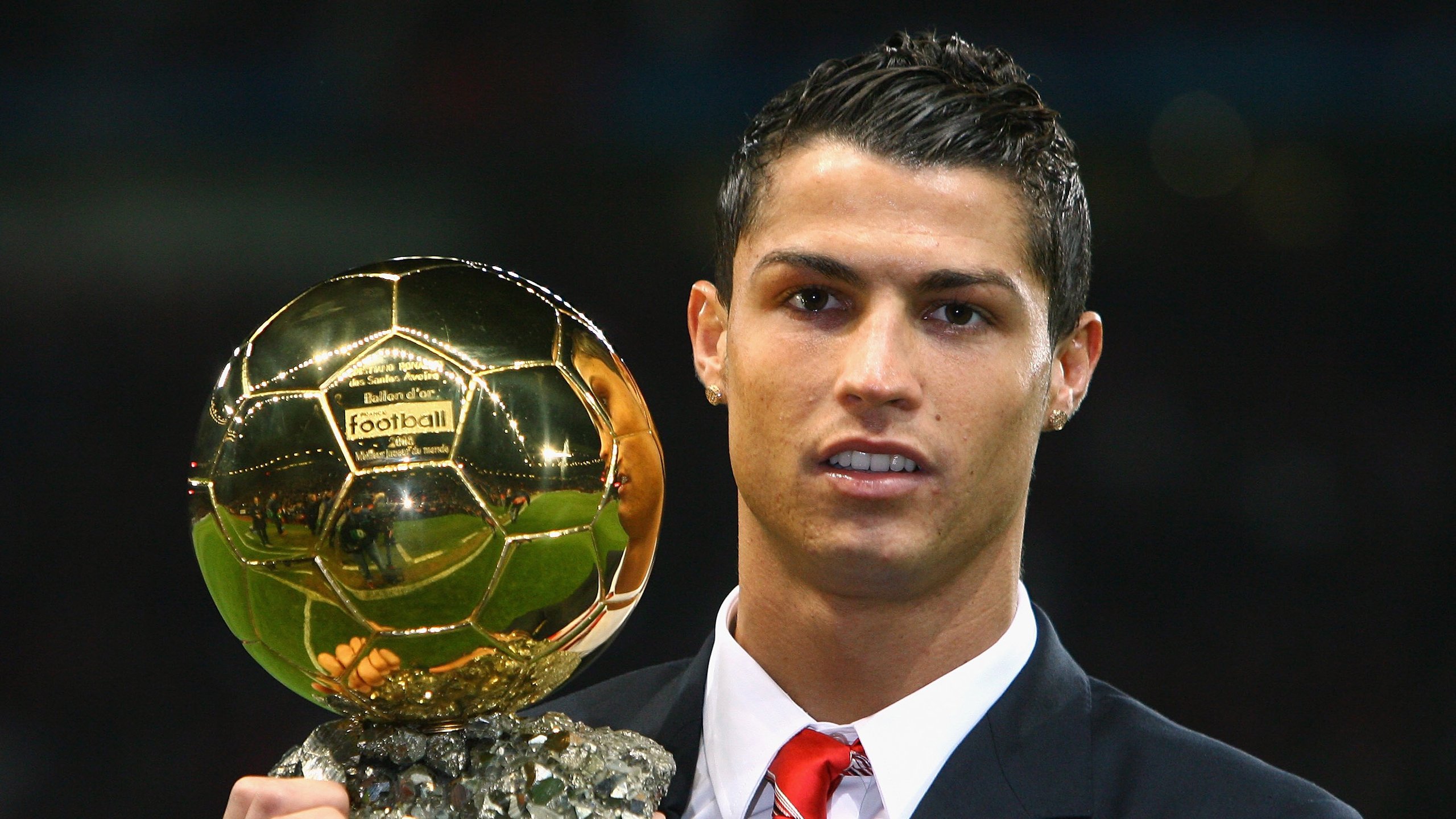 爱游戏-贝恩的救赎，从罪人到英雄，一场逆转如何重写人生剧本