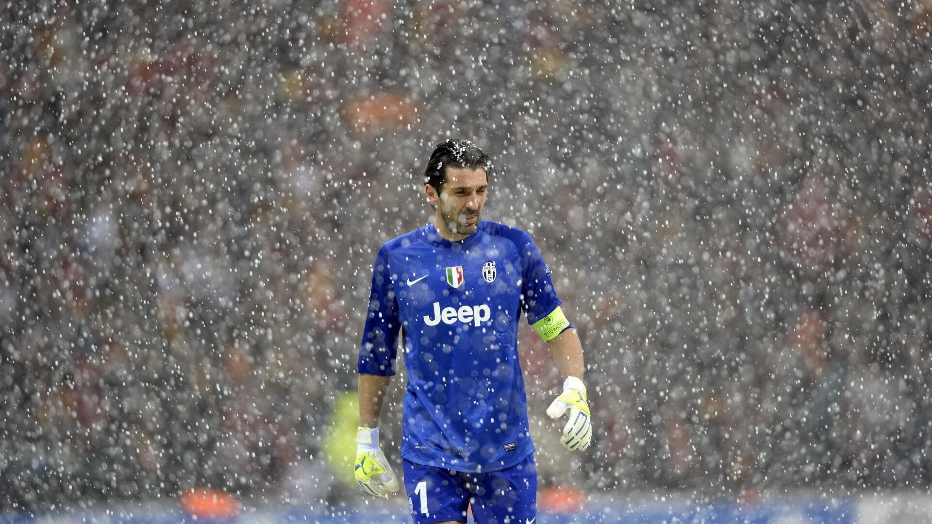 西甲国家德比之夜，拉文攻防转换核心，当芝加哥的风吹过伯纳乌